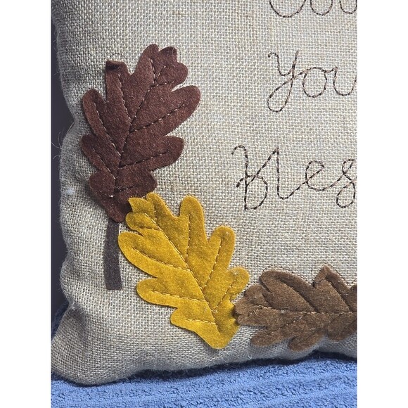 New With Tags Tai Pan Trading Company Burlap And Felt 14x14 Count Your Blessing - Picture 2 of 7